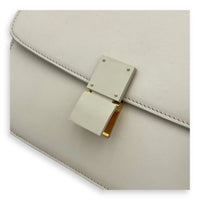 Box Shoulder Bag Medium White in Calfskin, Gold hardware