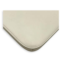 Box Shoulder Bag Medium White in Calfskin, Gold hardware