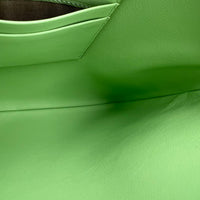 Zip Pouch Green in Calfskin, Silver hardware