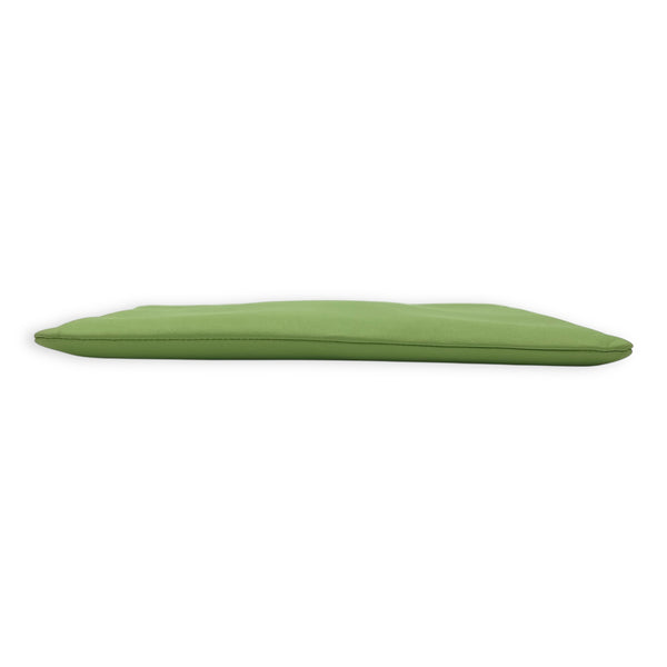 Zip Pouch Green in Calfskin, Silver hardware