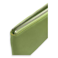 Zip Pouch Green in Calfskin, Silver hardware