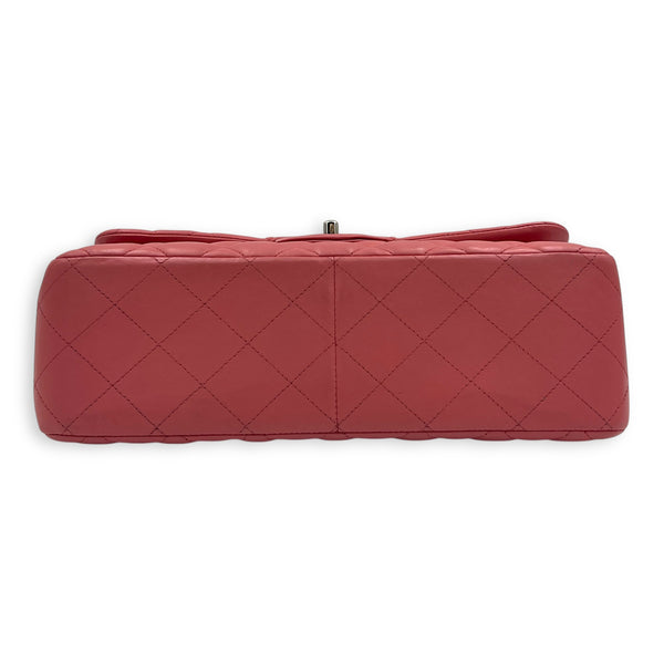 Classic Shoulder Bag Jumbo Pink in Lambskin, Silver hardware