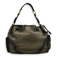 Vit Daino Green Shoulder Bag in Calfskin, Gold hardware