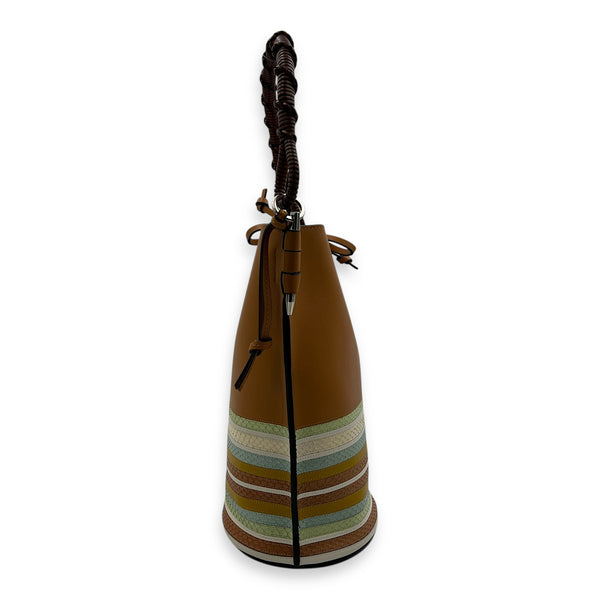 Gate Brown Bucket Bag in Calfskin, Silver hardware