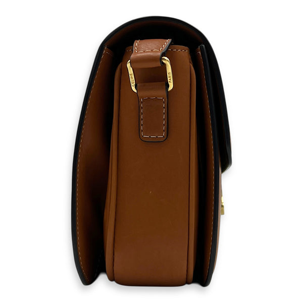 Triomphe Teen Khaki and Brown Shoulder Bag in Canvas, Gold hardware