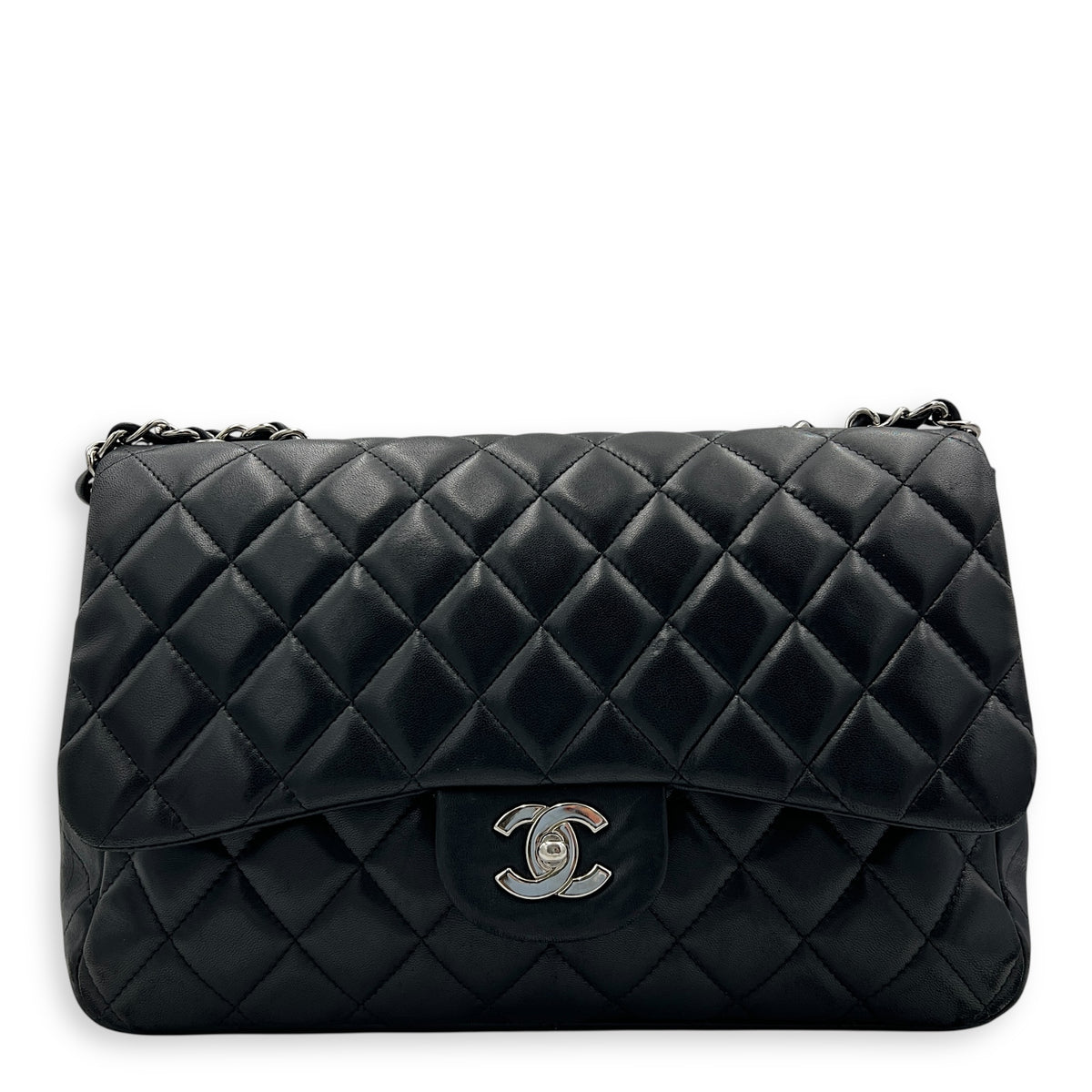 Classic Shoulder Bag Jumbo Black in Lambskin, Silver hardware