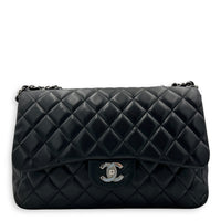 Classic Shoulder Bag Jumbo Black in Lambskin, Silver hardware