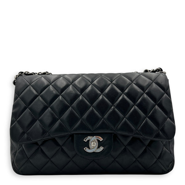Classic Shoulder Bag Jumbo Black in Lambskin, Silver hardware