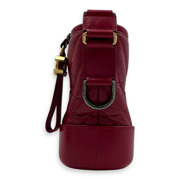 Gabrielle Shoulder Bag Small Red in Calfskin, Mixed hardware