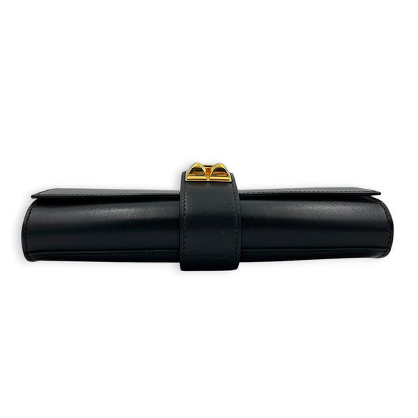 Medor Noir Clutch in Box Calfskin, Gold hardware