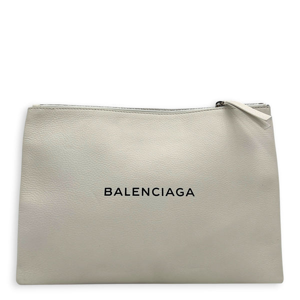 Logo White Pouch in Calfskin, Silver hardware