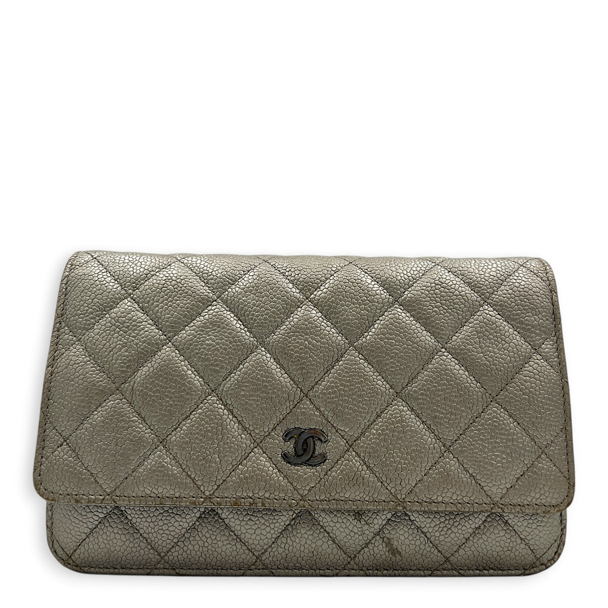 CC Silver Wallet On Chain in Caviar Leather, Silver hardware