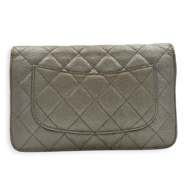 CC Silver Wallet On Chain in Caviar Leather, Silver hardware