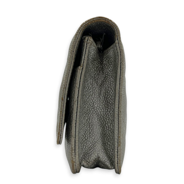 CC Silver Wallet On Chain in Caviar Leather, Silver hardware