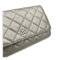 CC Silver Wallet On Chain in Caviar Leather, Silver hardware