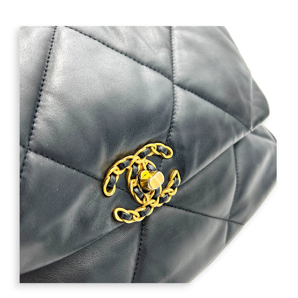 C19 Shoulder Bag Medium Black in Lambskin, Gold hardware