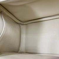 Lindy Nata in Clemence, Gold hardware