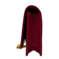Kate Wallet On Chain Red in Calfskin, Gold hardware