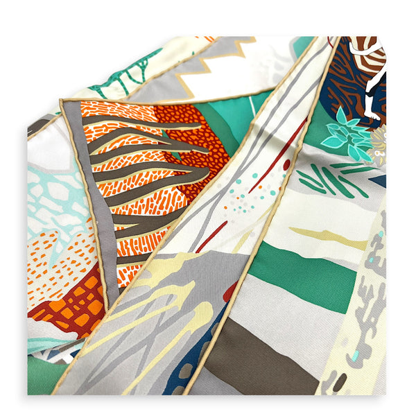 En Liberte 90 De/Ivoire/Vert/Jaune Scarf in Silk