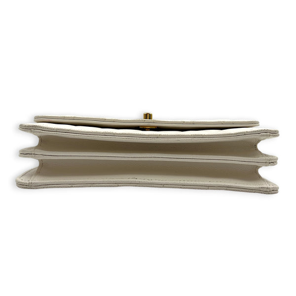 CC Charms Wallet On Chain White in Caviar Leather, Gold hardware