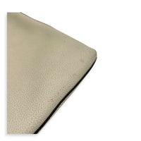 Logo Pouch White in Calfskin, Gold hardware