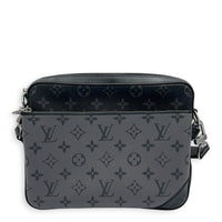 Trio Messenger  Crossbody Bag Black in Coated Canvas, Silver hardware
