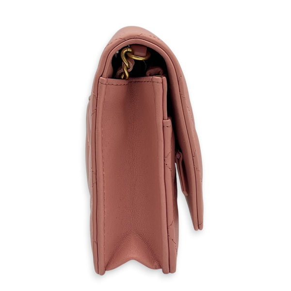 CC Pearl Crush Wallet On Chain Pink in Lambskin, Gold hardware