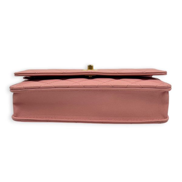 CC Pearl Crush Wallet On Chain Pink in Lambskin, Gold hardware