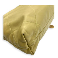 22 Tote Shoulder Bag Small Green in Calfskin, Gold hardware