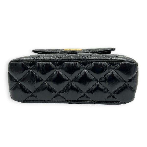 Shiny Crumpled Quilted CC Hobo Bag Small Black in Calfskin, Gold hardware