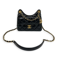 Shiny Crumpled Quilted CC Hobo Bag Small Black in Calfskin, Gold hardware