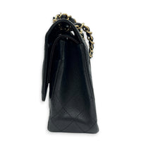 Classic Double Flap Crossbody Bag Jumbo Black in Caviar Leather, Gold hardware