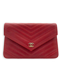 Chevron Statement Pink Wallet On Chain in Calfskin, Gold hardware
