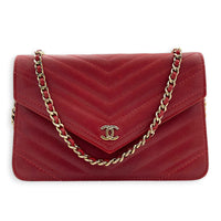 Chevron Statement Pink Wallet On Chain in Calfskin, Gold hardware