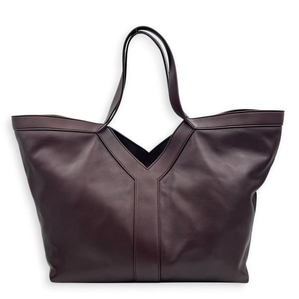 Y Tote Red Tote Bag in Calfskin, Gold hardware