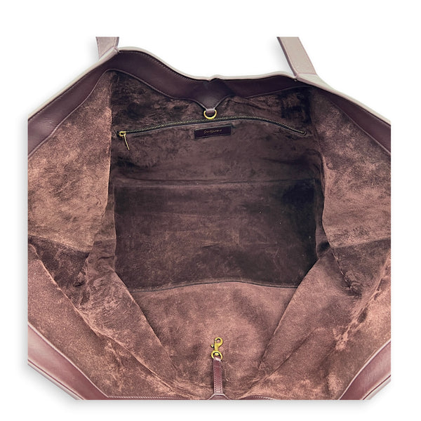 Y Tote Red Tote Bag in Calfskin, Gold hardware