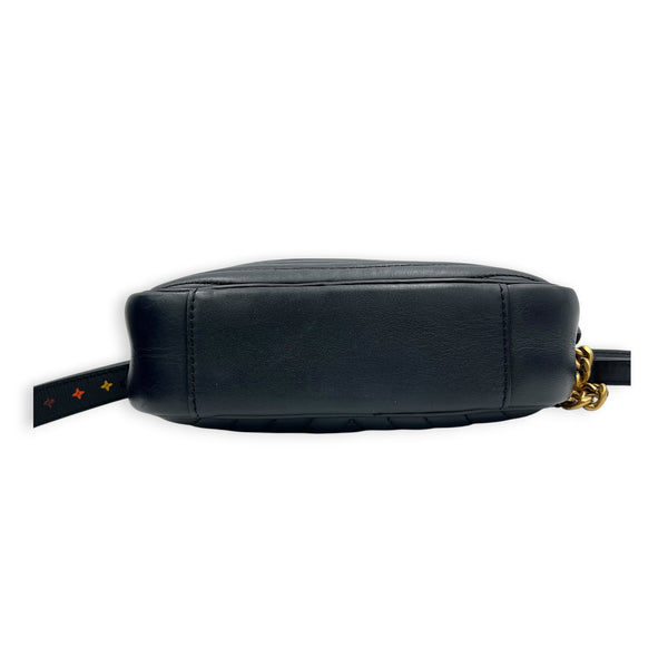 New Wave Crossbody Bag Noir in Calfskin, Gold hardware