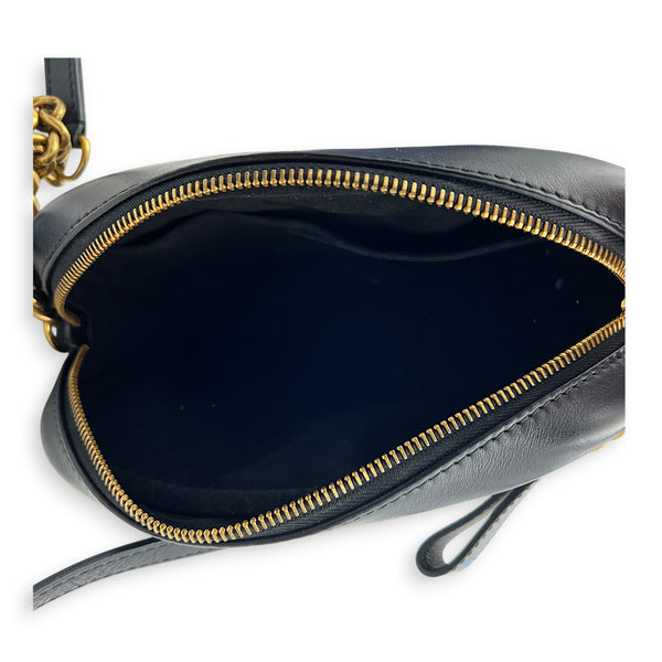 New Wave Crossbody Bag Noir in Calfskin, Gold hardware