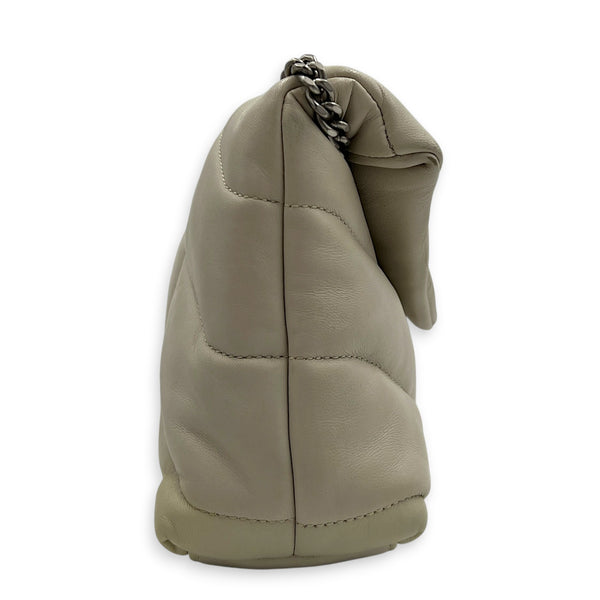 Loulou Crème Vintage Shoulder Bag in Lambskin, Silver hardware