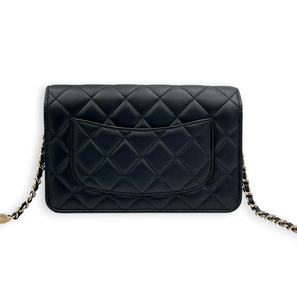 CC Crystal Charm Chain Black Wallet On Chain in Lambskin, Gold hardware