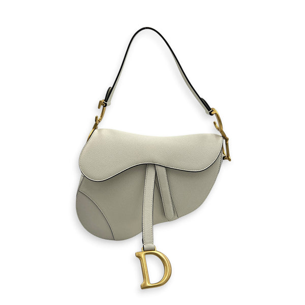 Saddle Shoulder Bag Medium Latte in Calfskin, Gold hardware