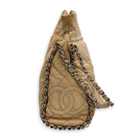 CC Shoulder Bag Pink in Calfskin, Silver hardware
