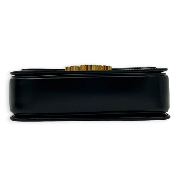 Triomphe Shoulder Bag Teen Black in Box Calfskin, Gold hardware