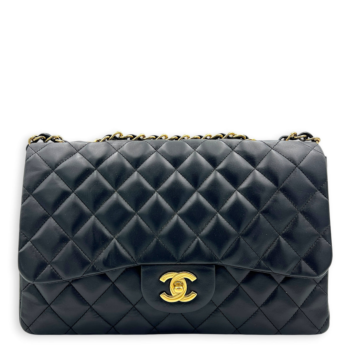Classic Double Flap Shoulder Bag Jumbo Black in Lambskin, Gold hardware