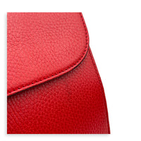 Interlocking G Wallet On Chain Hibiscus Red in Calfskin, Gold hardware
