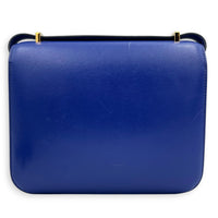 Constance 18 Bleu Électrique Shoulder Bag in Tadelakt, Gold hardware
