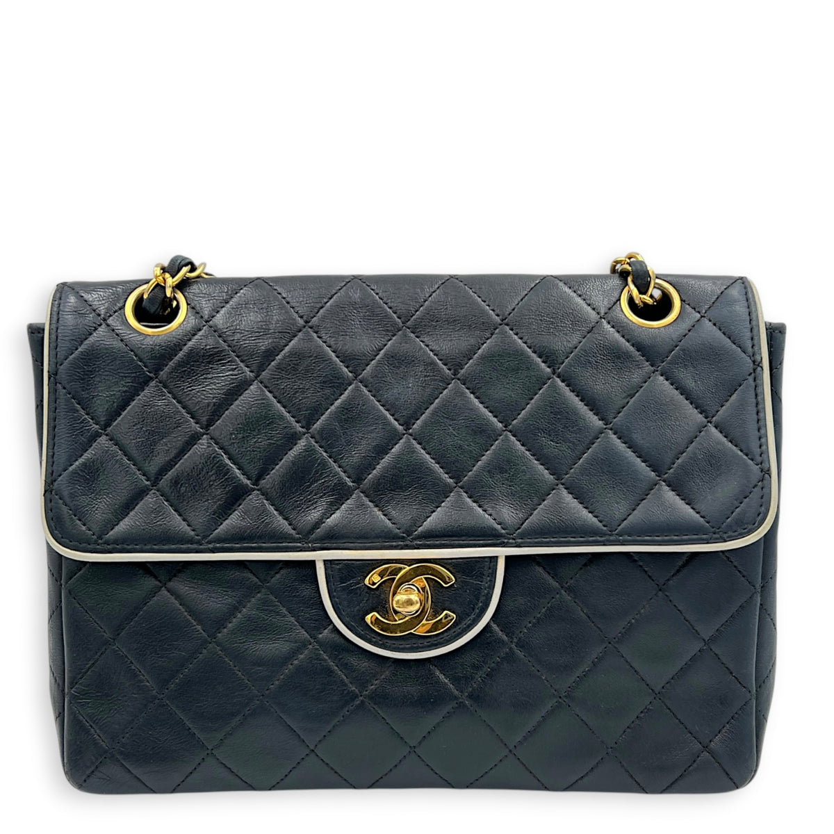CC Flap White Piping Shoulder Bag Navy in Lambskin, Gold hardware