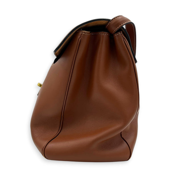 16 Tote Bag Brown in Calfskin, Gold hardware