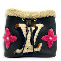 NeoNoe Teddy MM Black Bucket Bag in Calfskin, Gold hardware