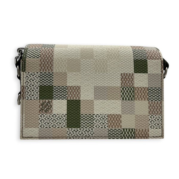 Steamer Damoflage D16 Crossbody Bag in Coated Canvas, Silver hardware